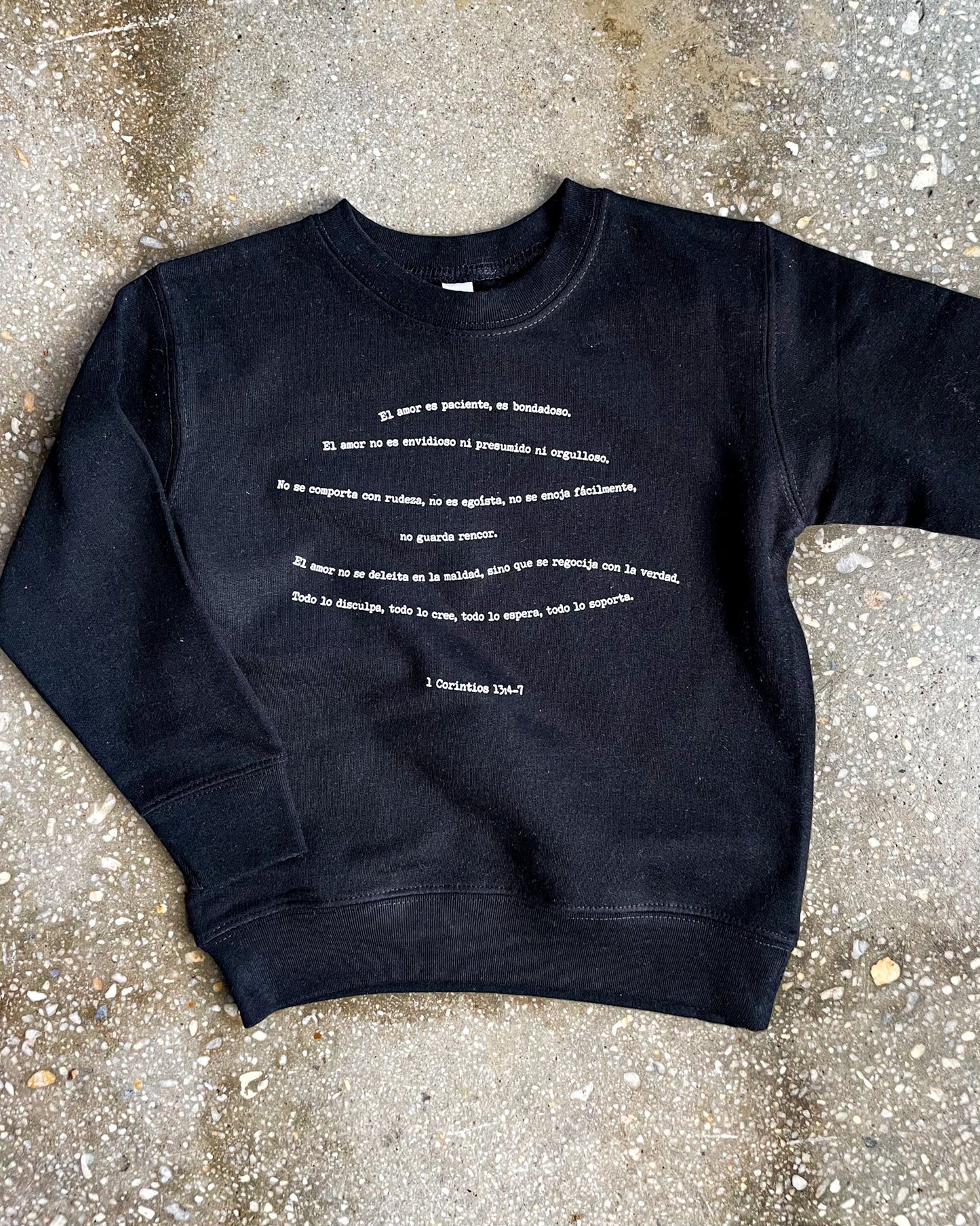 El Amor Es... Kids Sweatshirt