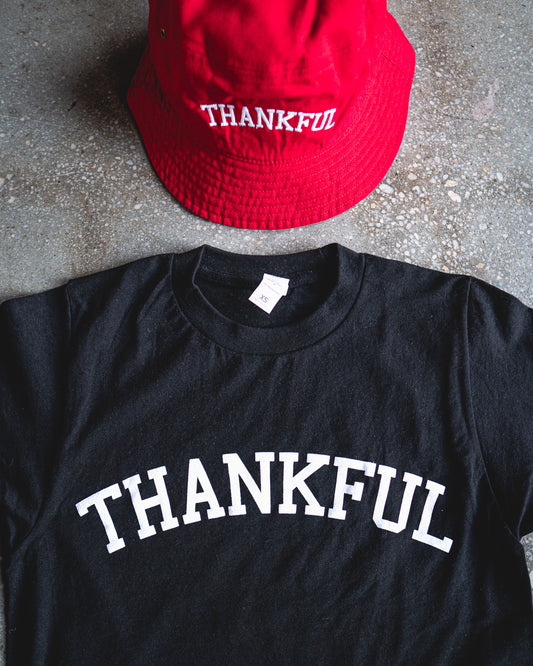 Thankful Adult Box T-Shirt & Red Bucket Hat Bundle