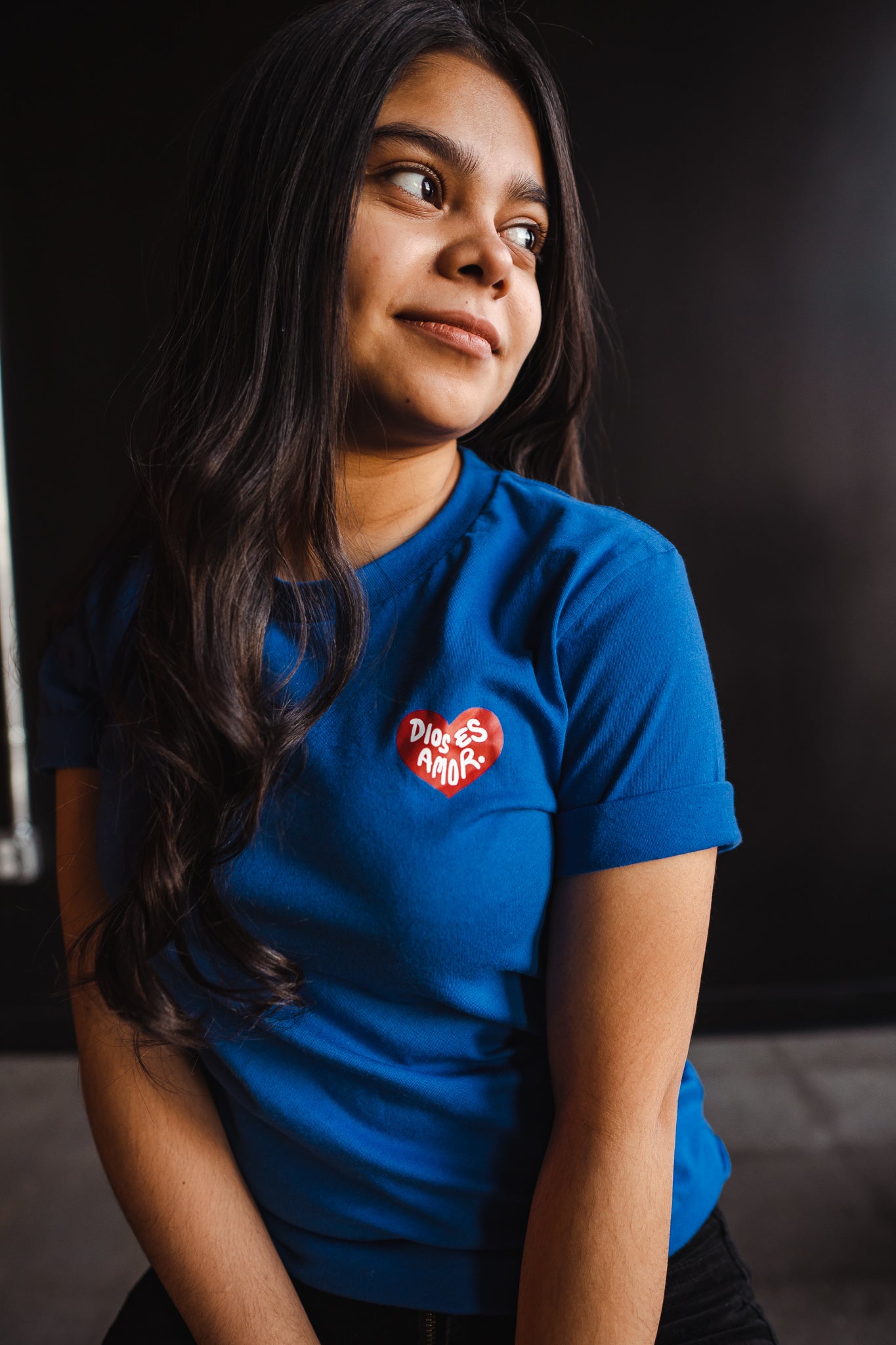 Dios Es Amor Adult Box T-shirt