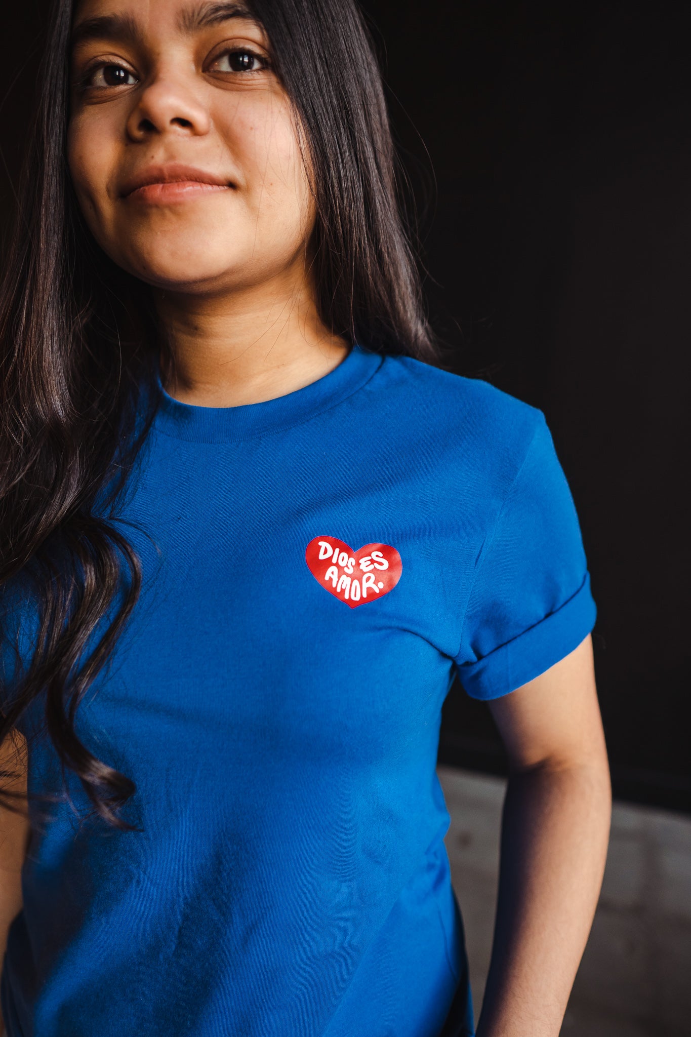 Dios Es Amor Adult Box T-shirt