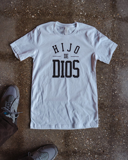 Hijo De Dios Adult T-Shirt